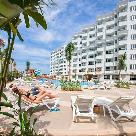 Hotell Wyndham Garden Lara