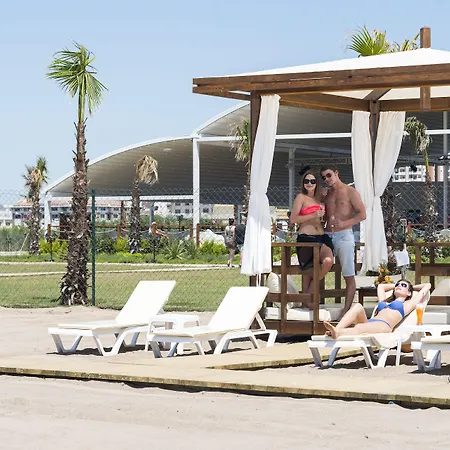Wyndham Garden Lara 4*