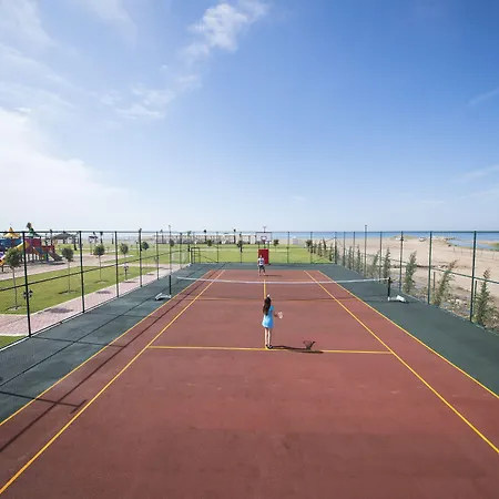 Wyndham Garden Lara 4*