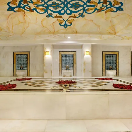 Wyndham Garden Lara Hotell 4*