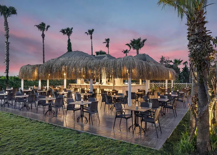 Wyndham Garden Lara 4* Antalya