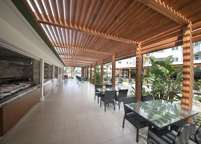 Wyndham Garden Lara Antalya