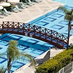 Wyndham Garden Lara 4* أنطاليا