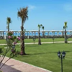 Wyndham Garden Lara 4*