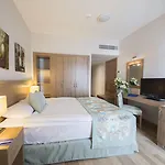 Wyndham Garden Lara أنطاليا