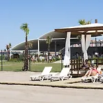 فندق Wyndham Garden Lara 4*