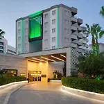 Wyndham Garden Lara 4* أنطاليا