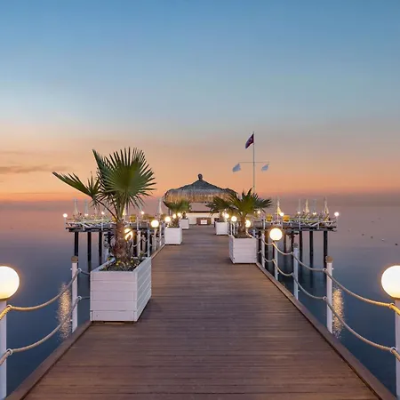 فندق Wyndham Garden Lara 4*