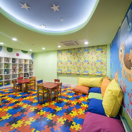 Wyndham Garden Lara 4* Antalya