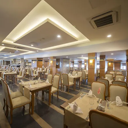 Lara Family Club Hotel 4*