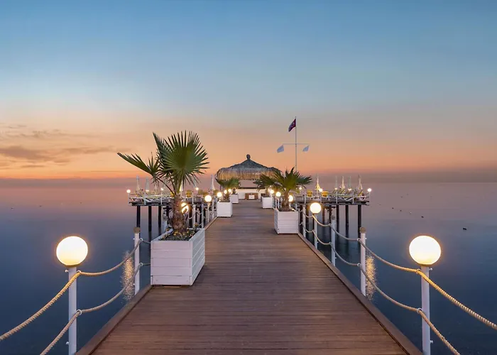 Hotel Wyndham Garden Lara 4*