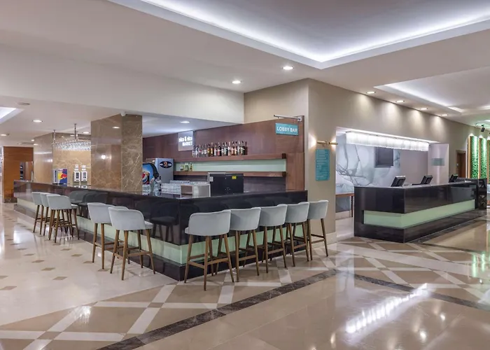Wyndham Garden Lara Hotel 4*