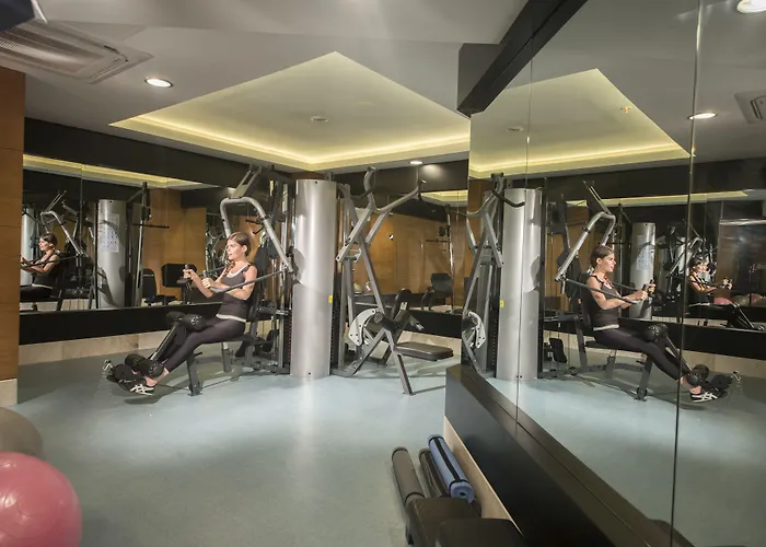 Ξενοδοχείο Wyndham Garden Lara 4*
