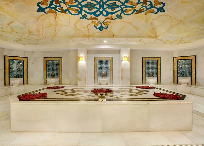 Wyndham Garden Lara Hotel 4*