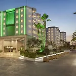Hotel Wyndham Garden Lara 4*