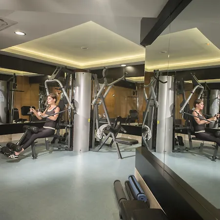 Hotel Wyndham Garden Lara 4*