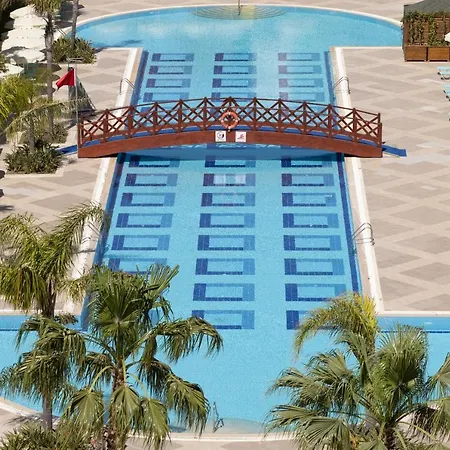 Wyndham Garden Lara 4* אנטליה