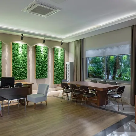 Wyndham Garden Lara 4*
