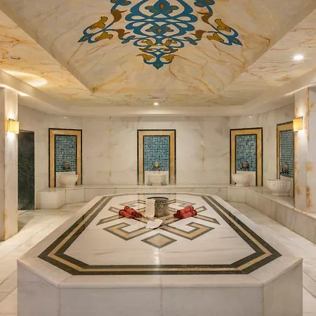 Wyndham Garden Lara 4* אנטליה