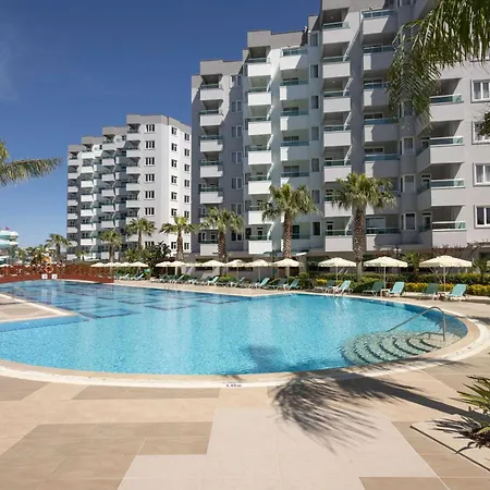 מלון Wyndham Garden Lara 4*